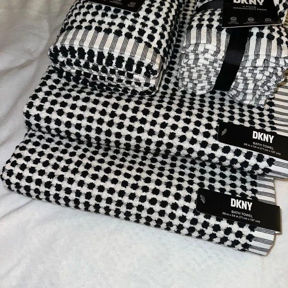 DKNY Bath Towel Set Black White Pattern 8 Pieces Total NWT